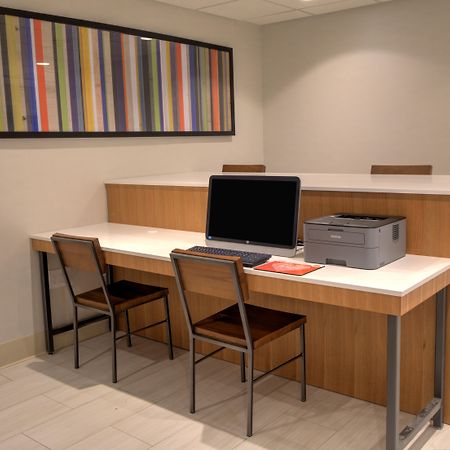 Holiday Inn Express Rochelle By Ihg Экстерьер фото