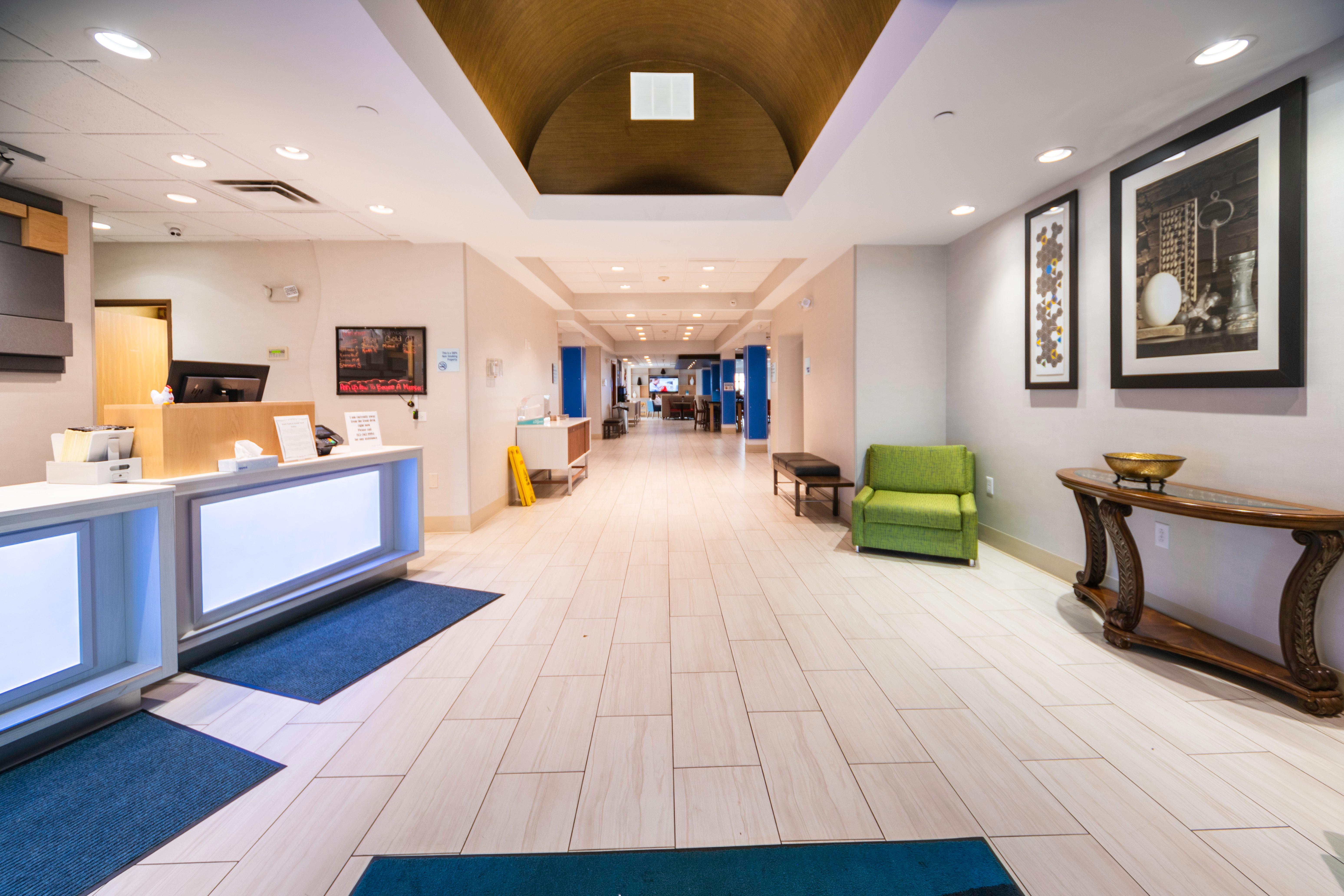 Holiday Inn Express Rochelle By Ihg Экстерьер фото