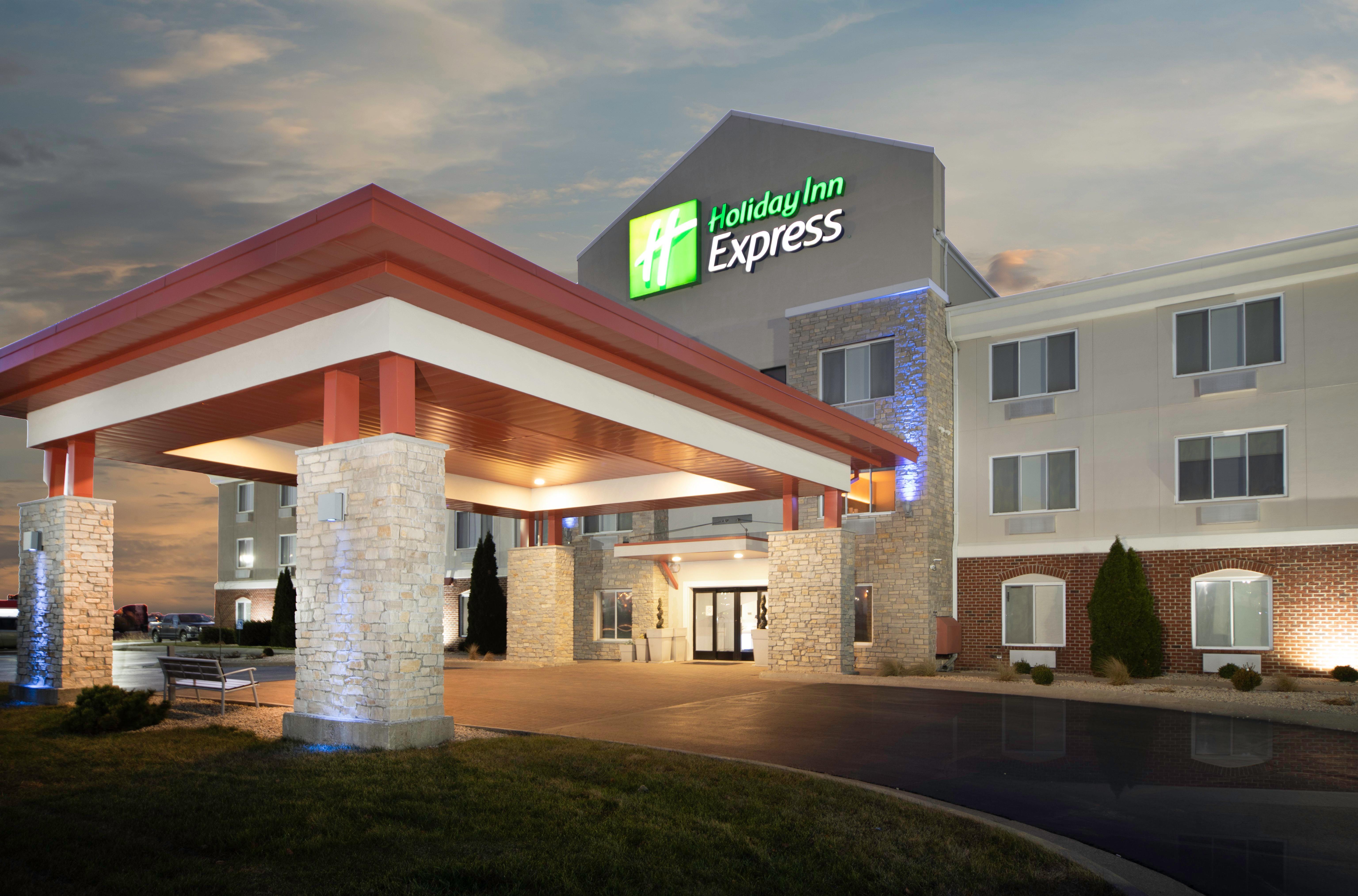 Holiday Inn Express Rochelle By Ihg Экстерьер фото