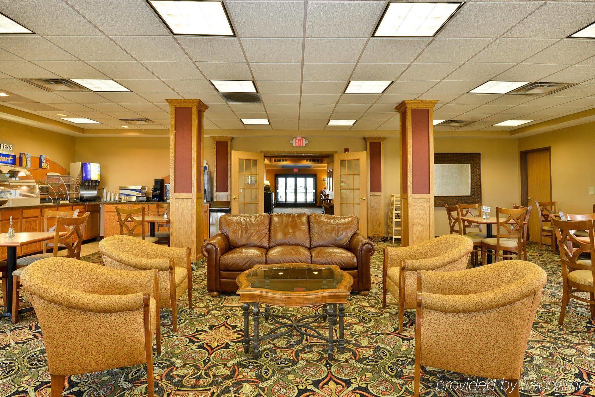 Holiday Inn Express Rochelle By Ihg Экстерьер фото
