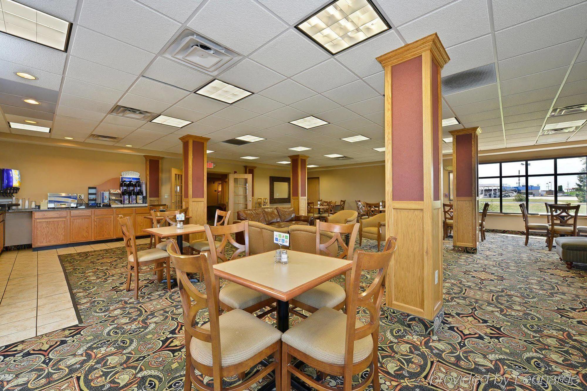 Holiday Inn Express Rochelle By Ihg Экстерьер фото