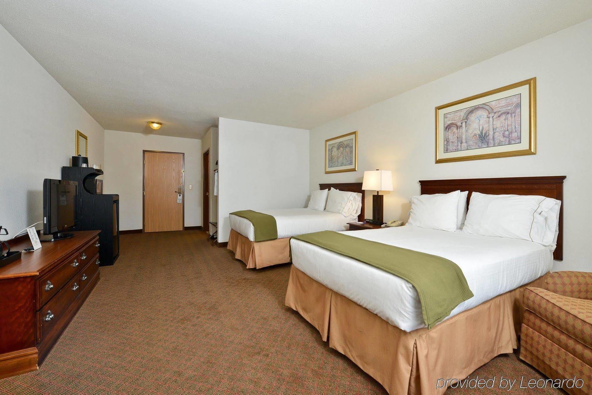 Holiday Inn Express Rochelle By Ihg Экстерьер фото